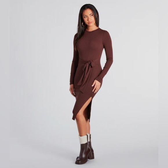 Windsor Brown Stylish Staple Tie-Front Midi Dress - Picture 3 of 5